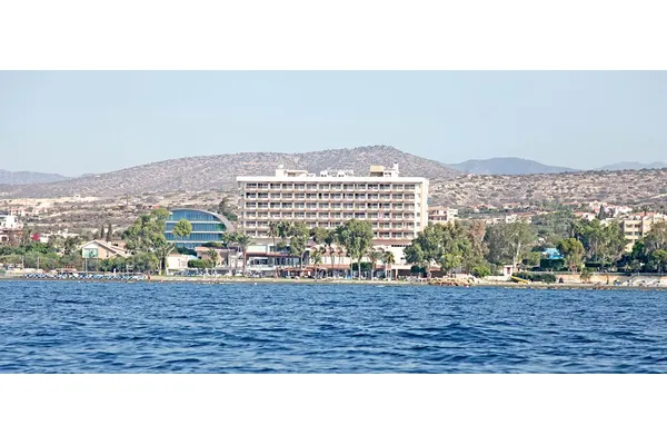 POSEIDONIA BEACH HOTEL