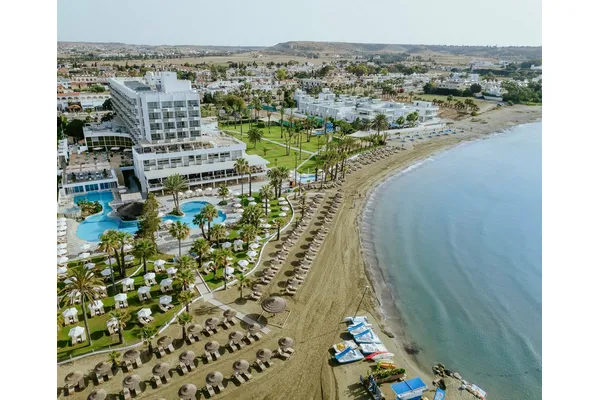 GOLDEN BAY
