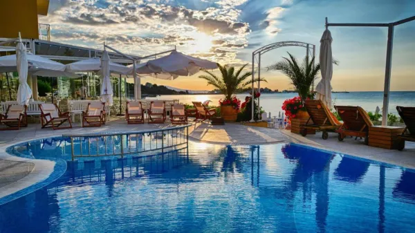 APHRODITE BEACH HOTEL