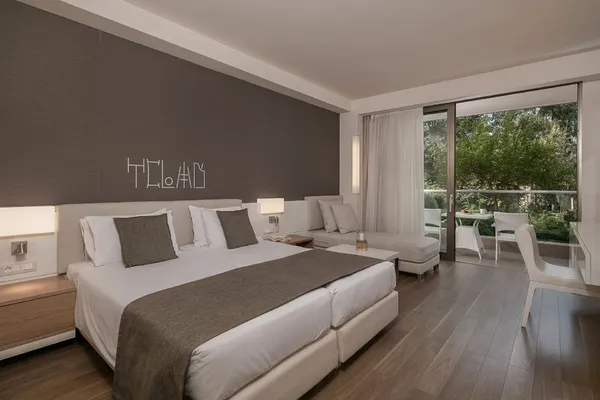Avra Imperial Hotel