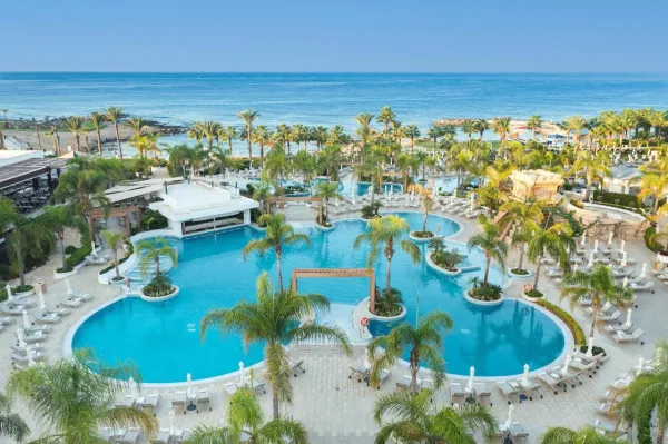 OLYMPIC LAGOON RESORT PAPHOS LUXE