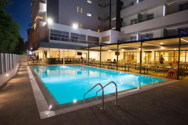 PEFKOS CITY HOTEL