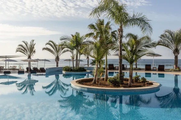 THE ROYAL APOLLONIA